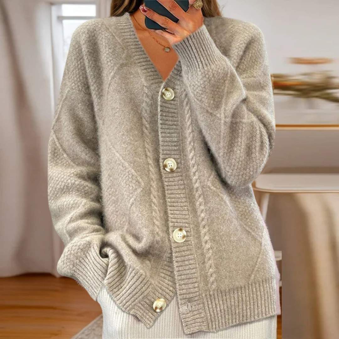 Éloise | Cardigan en Tricot à Câbles