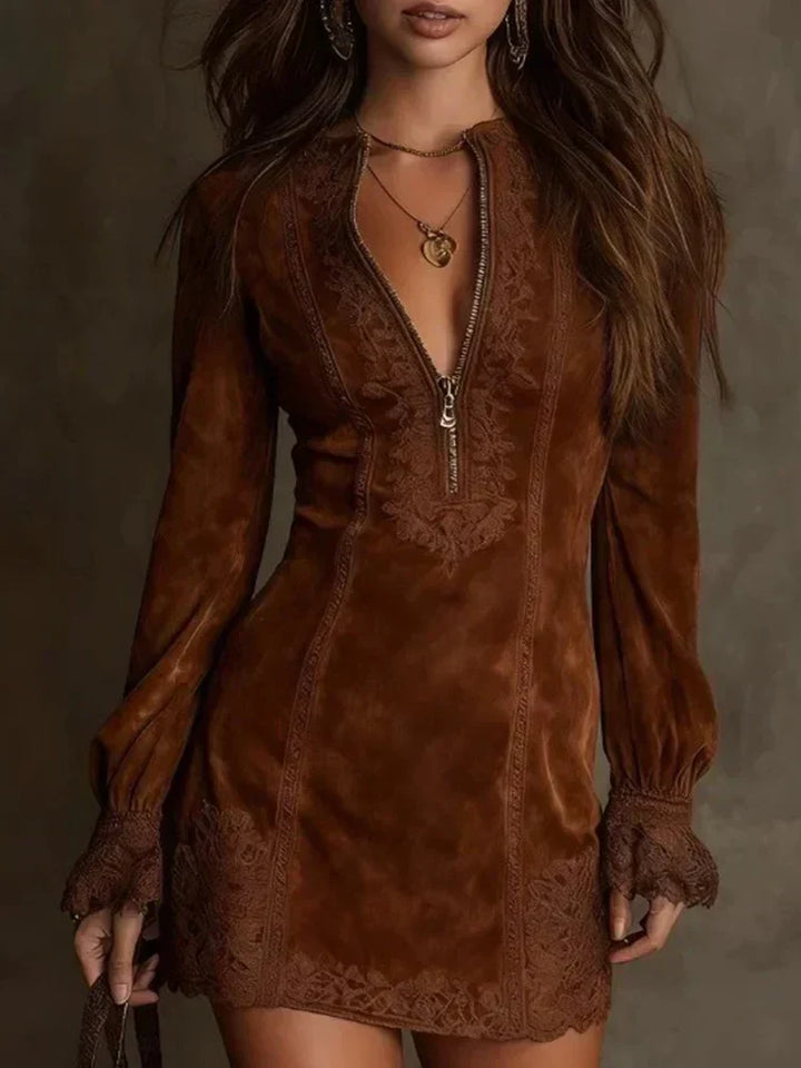 Robe en Suède à Lacets Courte Féminine & Sophistiquée