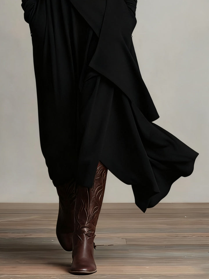 Giorgia - Robe Maxi Plissée Asymétrique en Violet avec Col Montant (Collier non inclus)
