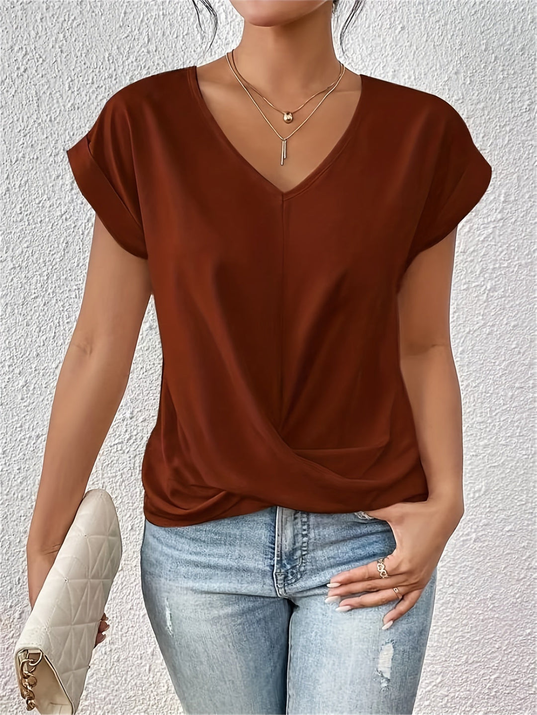 Clea | T-shirt à encolure sweetheart décontracté